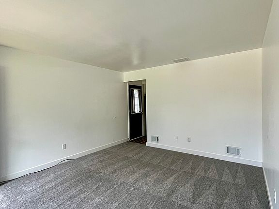 2nd image of 1462 Euclid St