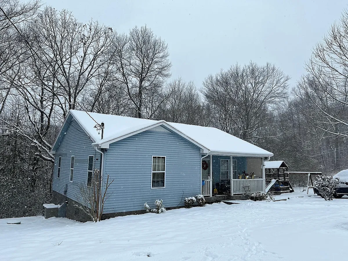 118 Alexander Ln — Photo 3