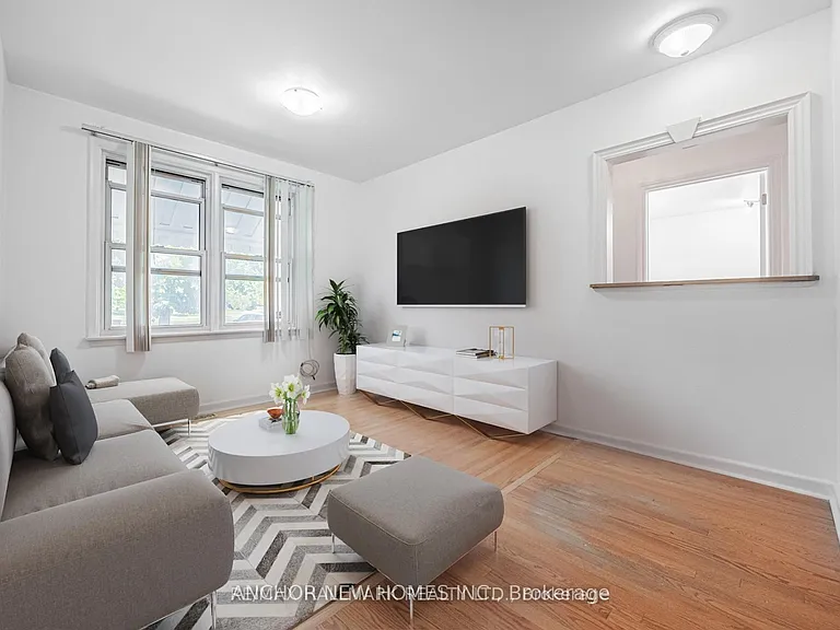 2112 Truscott Dr #MAIN — Photo 3