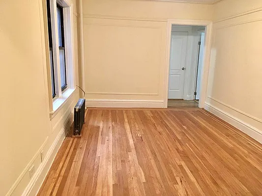 Rented by New York Residence | media 32