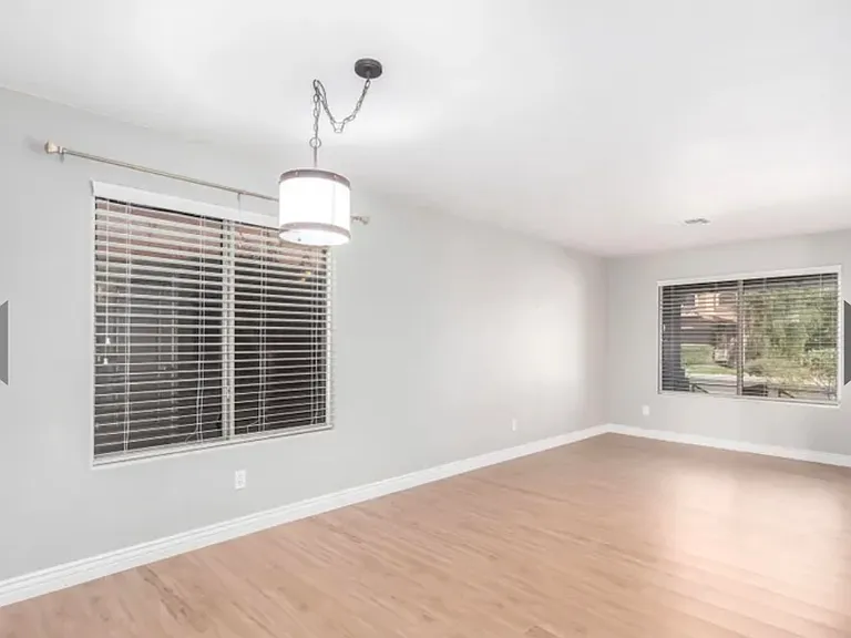 16527 W Ironwood St — Photo 3
