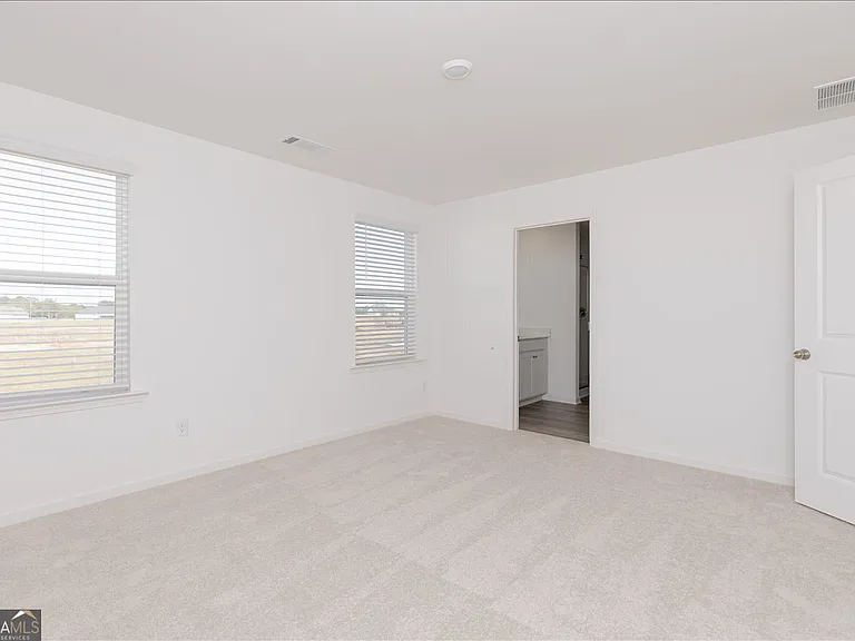 218 Hickory Ridge Trl — Photo 32