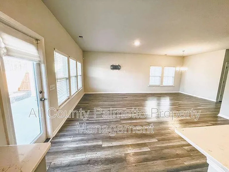 221 Cypress Preserve Blvd — Photo 5