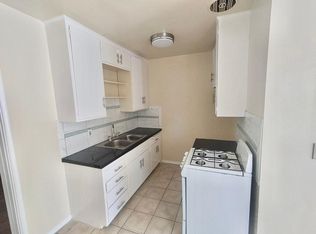 242 Atlantic Ave APT 4, Long Beach, CA 90802