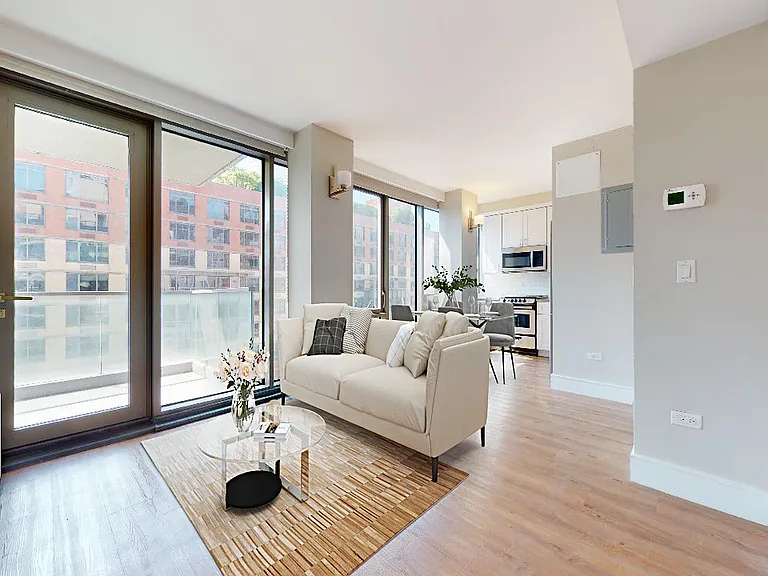 237 E 34th St #1901 — Photo 1