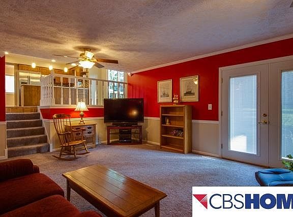 3rd image of 3003 Leawood Dr