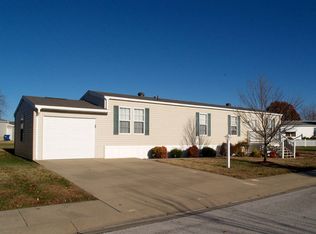 2842 S Corral Ln, Brookline, MO 65619