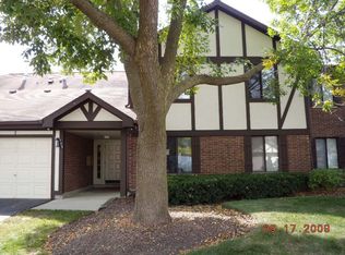 905 E Kings Row UNIT 4, Palatine, IL 60074