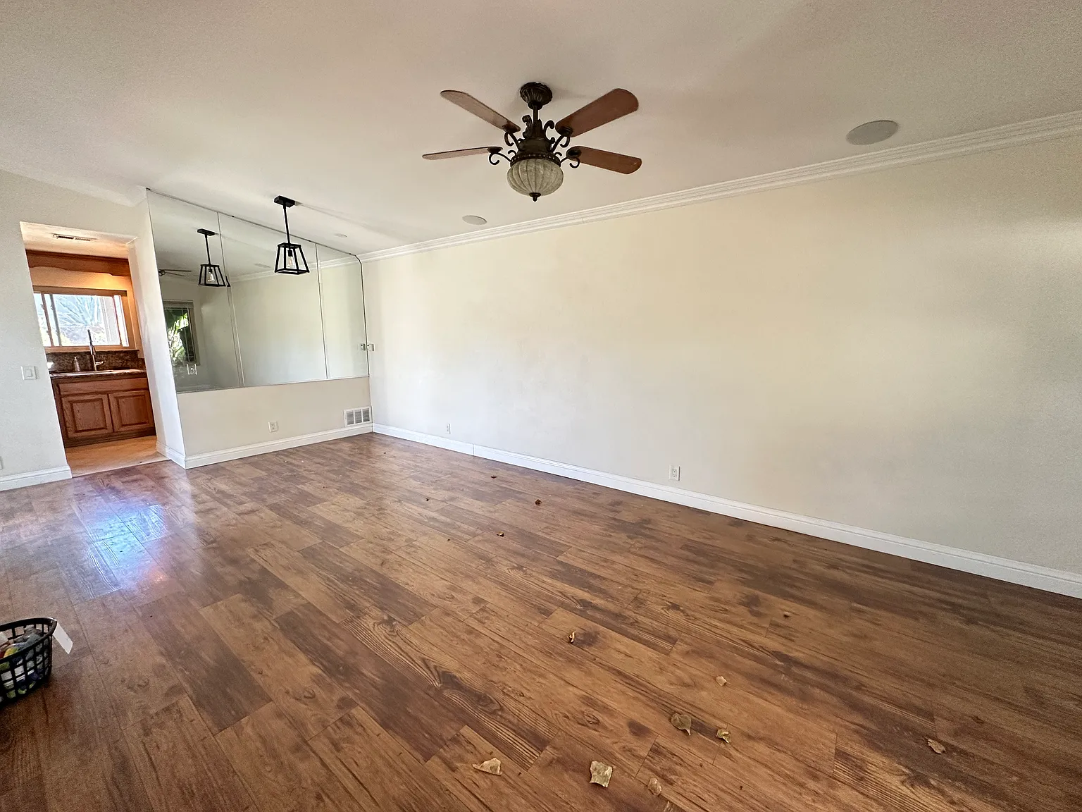 2 bed, 1056 sqft, $3,200 — Photo 3