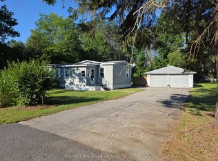 1024 Lutterworth Pines Rd, Minden Hills, ON K0M 2K0