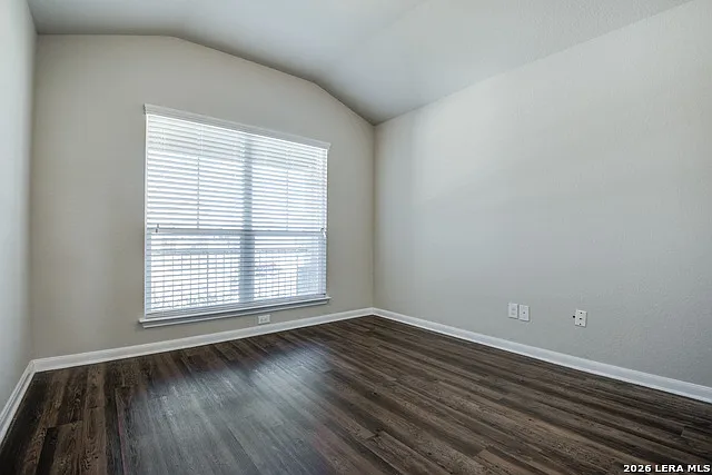 1041 Lauren St — Photo 5