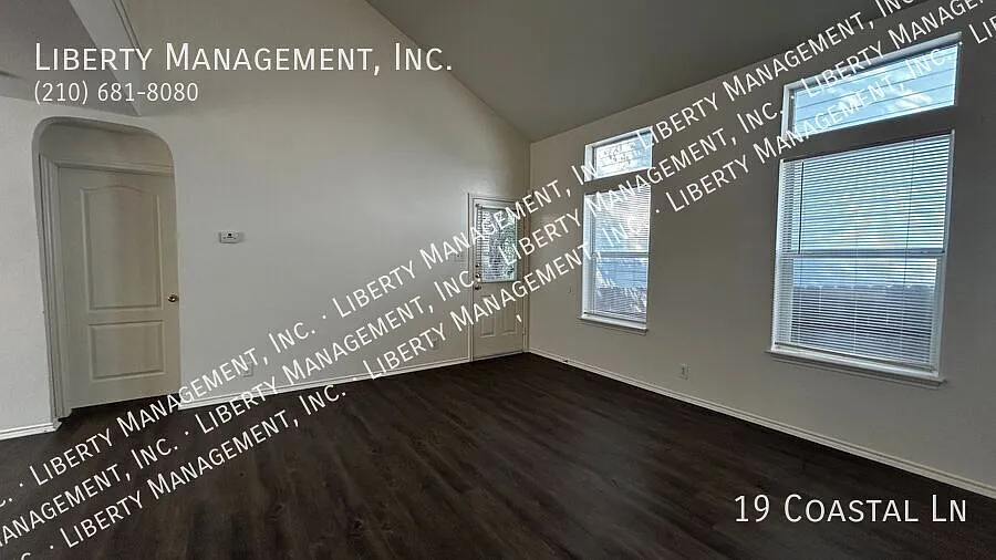 Beautiful 3 bed, 2 1/2 bath home! — Photo 4