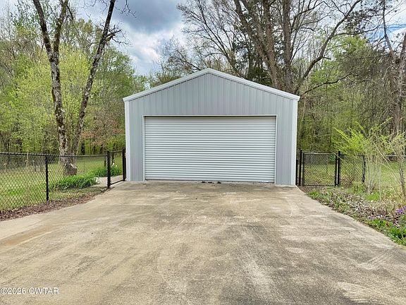 3rd image of 260 Harts Bridge Rd