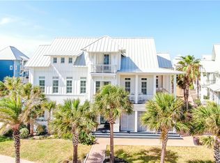 200 Round Rd, Port Aransas, TX 78373