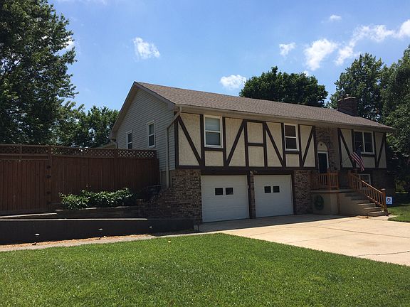 2nd image of 506 W McDowell Ave