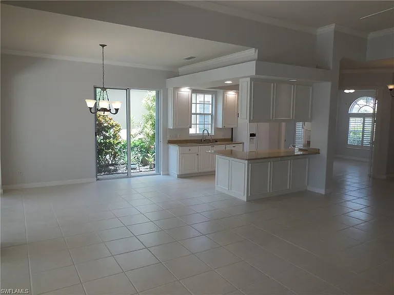 5299 Hawkesbury Way — Photo 7