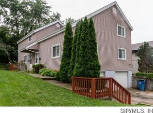 4 Holloway Dr #B, Collinsville, IL