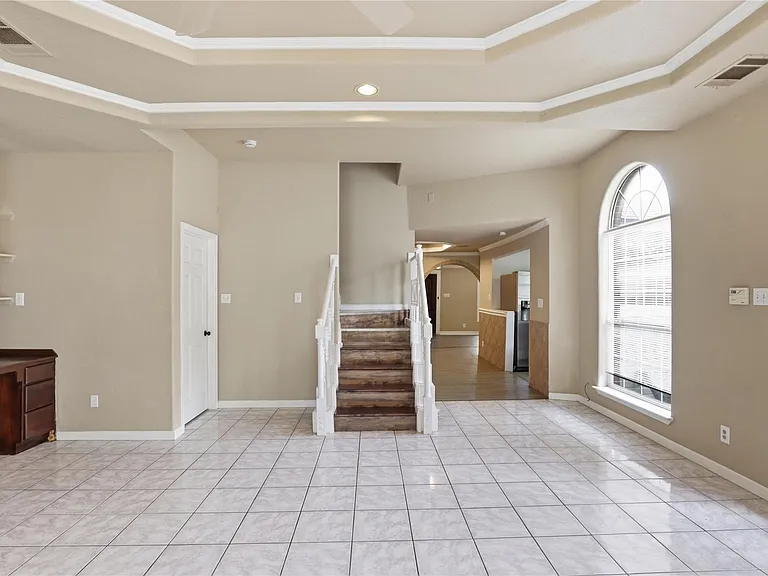 915 Vargas Rd — Photo 14