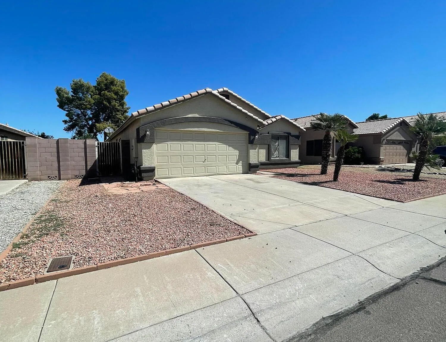 3 bed, 2.0 bath, 1516 sqft, $1,950 — Photo 2