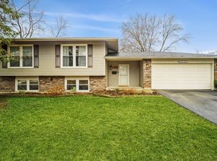 4010 Winston Dr, Hoffman Estates, IL 60192