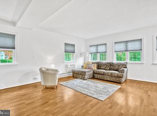 3221 Gunston Rd, Alexandria, VA 22302