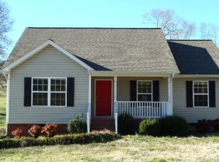 1696 Vittetoe Rd, Chickamauga, GA 30707