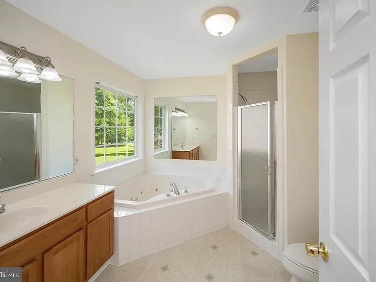 110 Parliament St — Photo 14