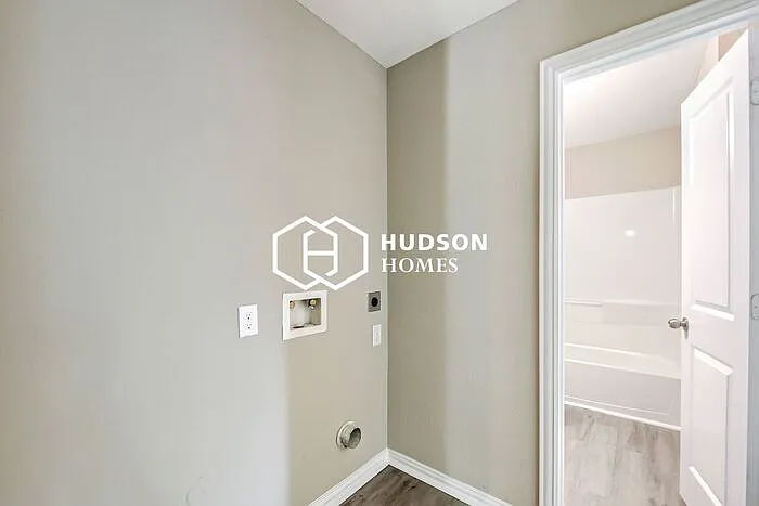 4018 Dorchester St #B — Photo 11