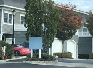 2 Salt Meadow Rd, Babylon, NY 11702