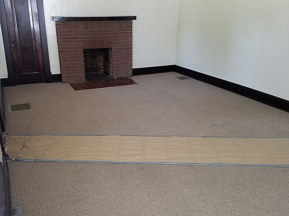 2nd image of 219 W Center St