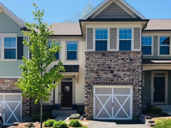 50 Albert Ct #303, Randolph, NJ 07869