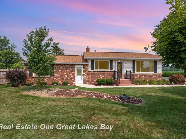 2155 Wetters Rd, Kawkawlin, MI 48631