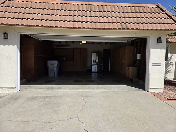 2nd image of 6733 Park Ridge Blvd