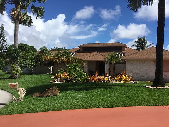 4th image of 16385 SW 86th Ct