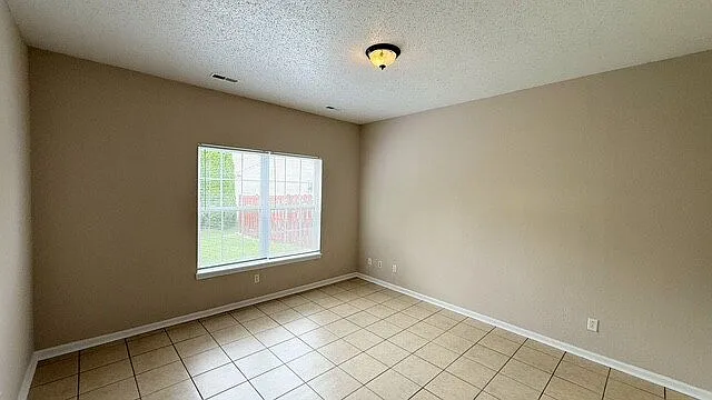 3718 Laurel Cherry Ln — Photo 10