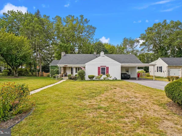 18735 Briarwood Dr, Hagerstown, MD 21742