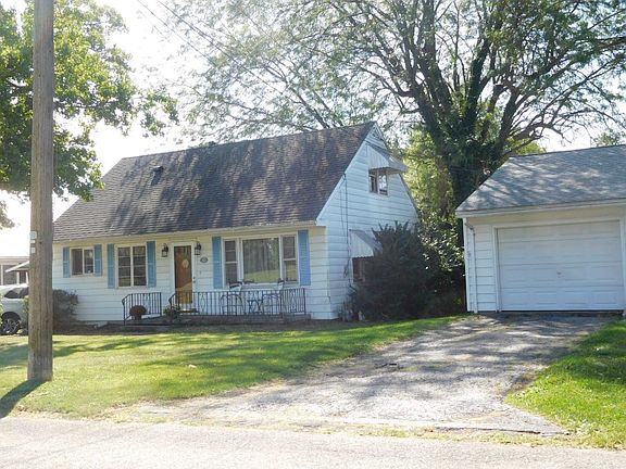 2nd image of 311 Eisenhower Ave