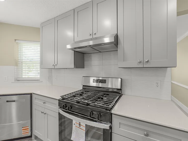 4138 Club Valley Dr — Photo 26