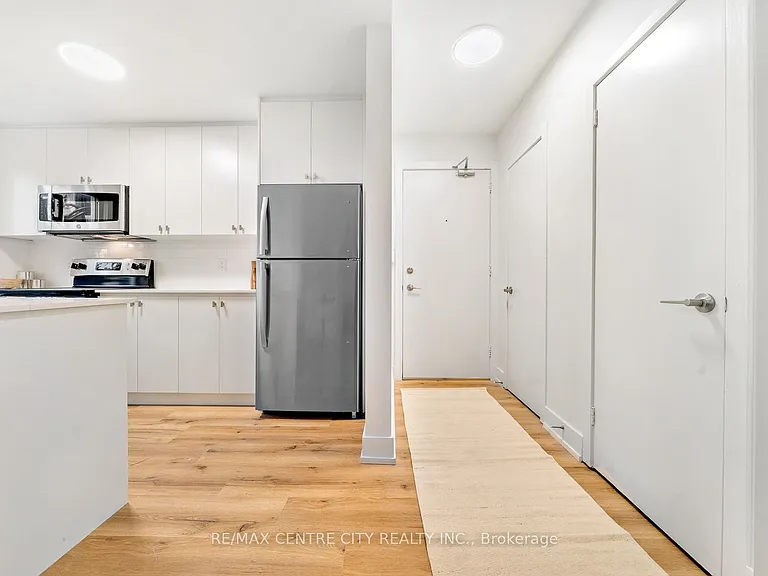 232 Elm St #3 — Photo 9