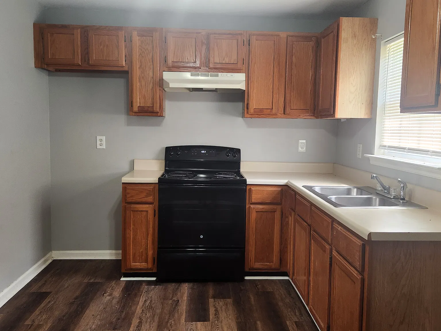 2 bed, 840 sqft, $999 — Photo 3
