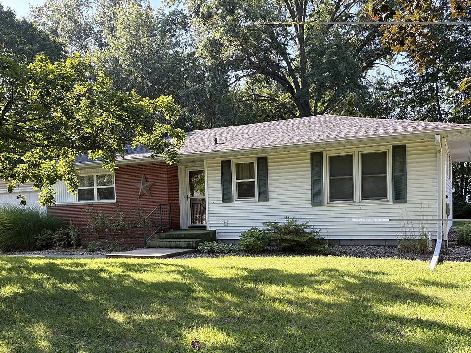 1st image of 1027 Cramer Ct