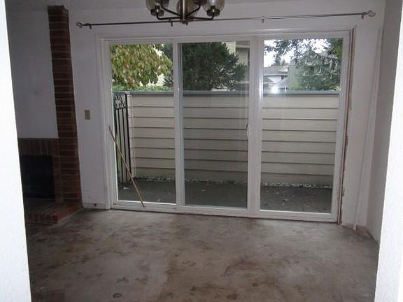 4th image of 4417 NE Plains Way APT 74