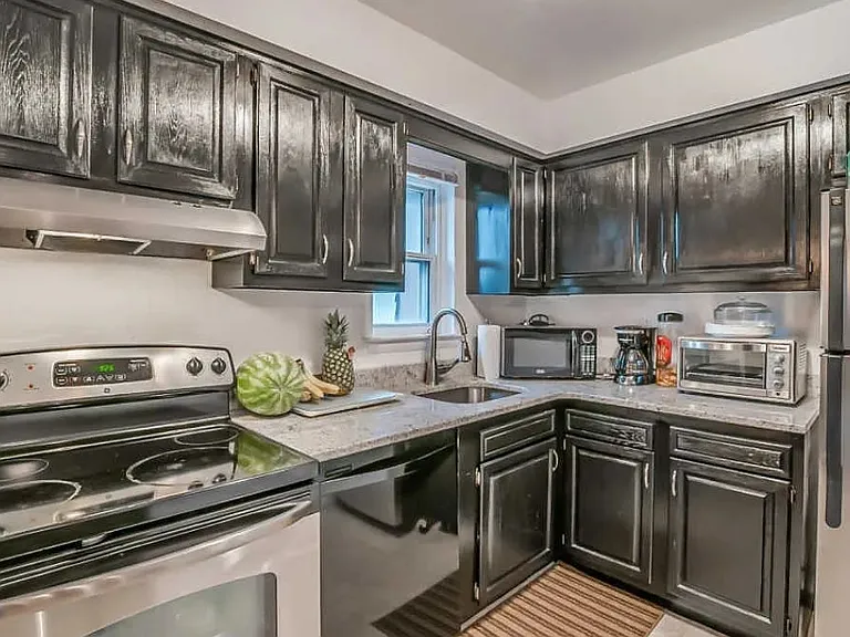 621 Pusey Ave #B — Photo 1