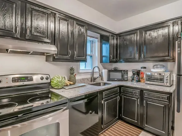 621 Pusey Ave APT B, Darby, PA 19023
