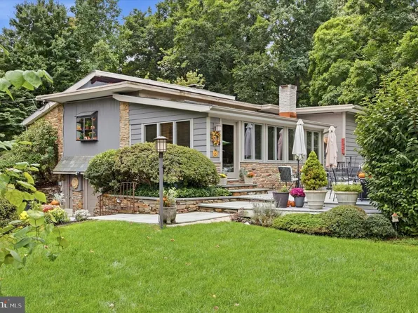 910 Old Huntingdon Pike, Huntingdon Valley, PA 19006