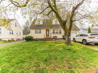 30 Manchester Rd, West Orange, NJ 07052