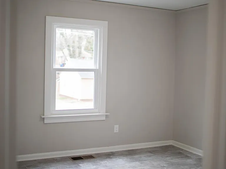 382 Enota Pl SW — Photo 7