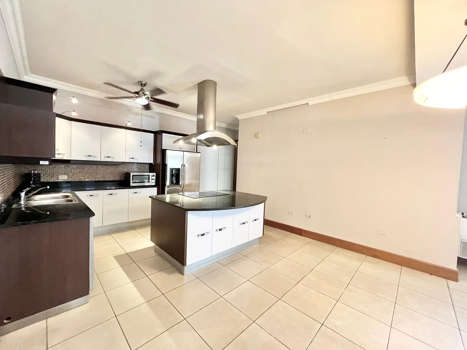 310 Avenida De Diego — Photo 3