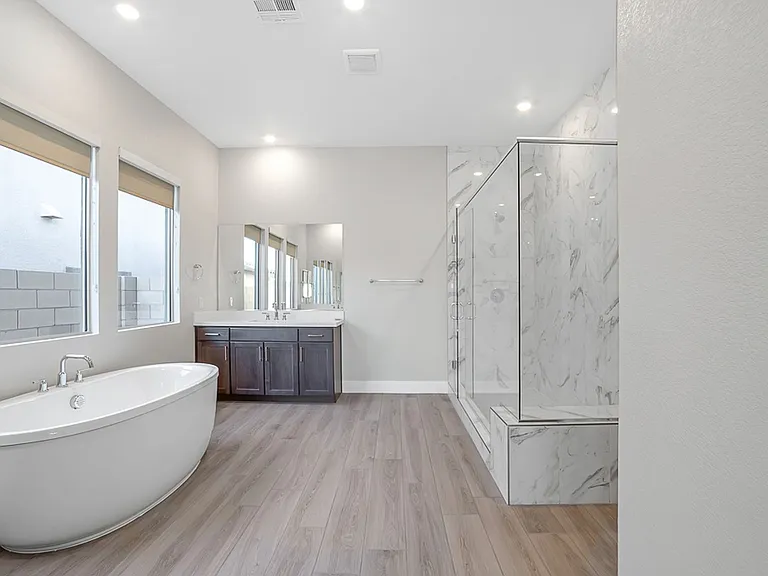 349 Tigullio Ave — Photo 9
