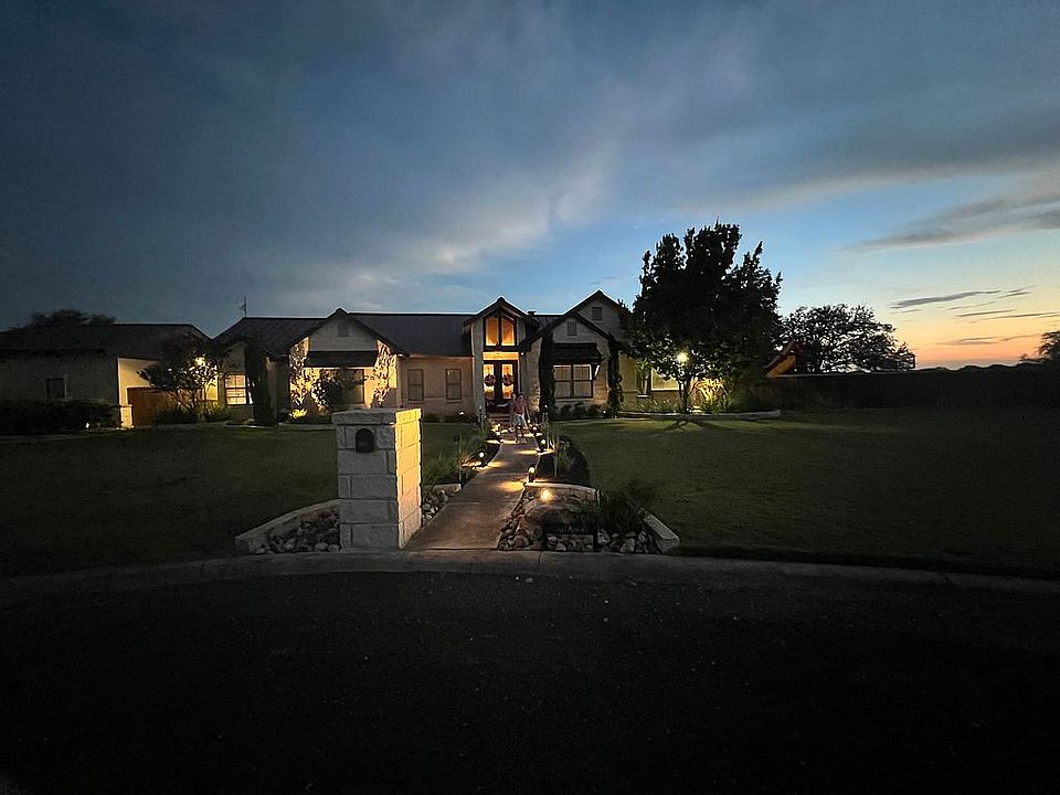 1st image of 305 County Road 4325